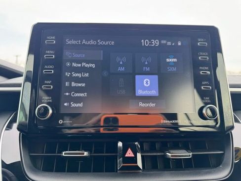 Used 2022 Toyota Corolla SE w/ SE Preferred Package FWD image 23
