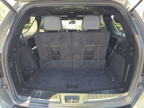 Used 2025 Dodge Durango GT AWD/4WD image 17