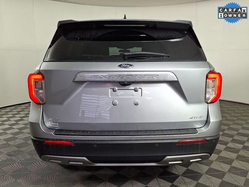 Used 2023 Ford Explorer XLT w/ Equipment Group 202A image 8