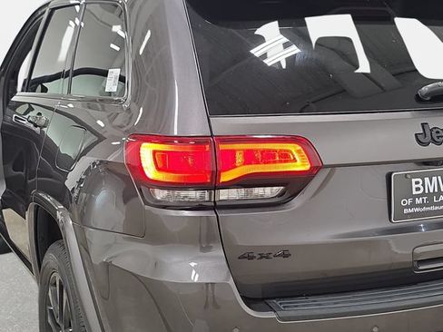 Used 2018 Jeep Grand Cherokee Altitude AWD/4WD image 34