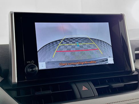 Used 2025 Toyota RAV4 XLE image 22