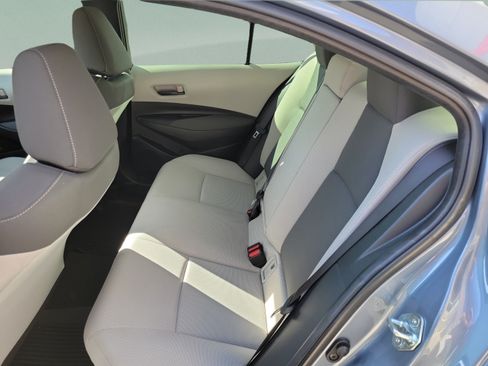 Certified 2022 Toyota Corolla LE FWD image 10