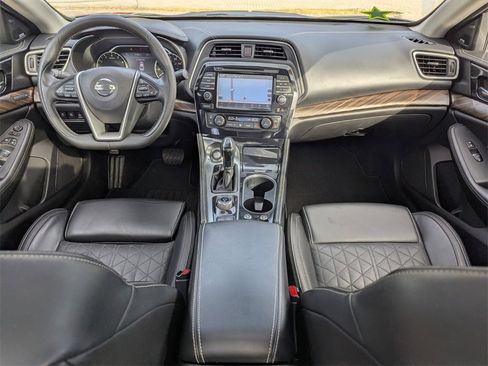 Used 2018 Nissan Maxima Platinum image 5