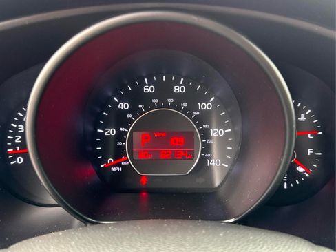 Used 2016 Kia Soul FWD image 24