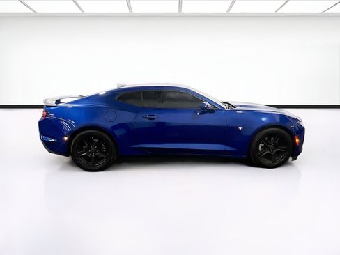 Used 2023 Chevrolet Camaro LT w/ Technology Package RWD image 23