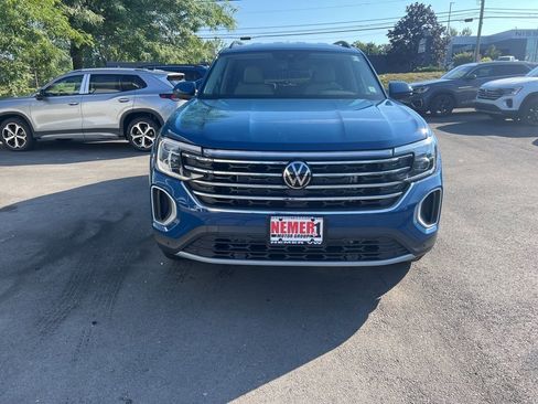 New 2026 Volkswagen Atlas SE image 2