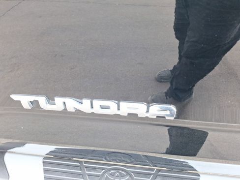 Used 2023 Toyota Tundra Limited image 14