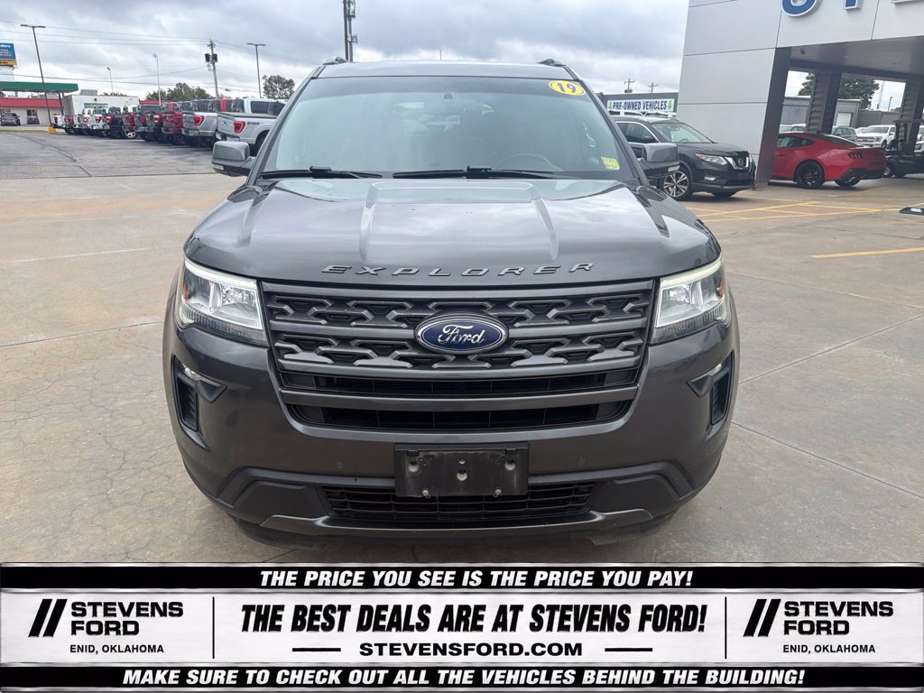 Used 2019 Ford Explorer XLT w/ Equipment Group 202A FWD image 7