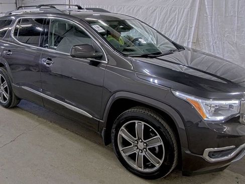 Used 2017 GMC Acadia Denali w/ Technology Package AWD/4WD image 5