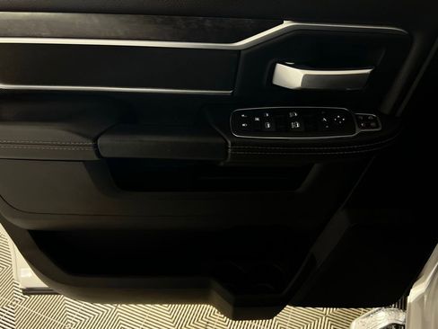 Used 2024 RAM 2500 Big Horn w/ Bed Utility Group image 24