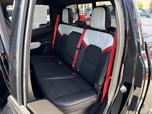 Used 2023 GMC Canyon AT4X AWD/4WD image 12