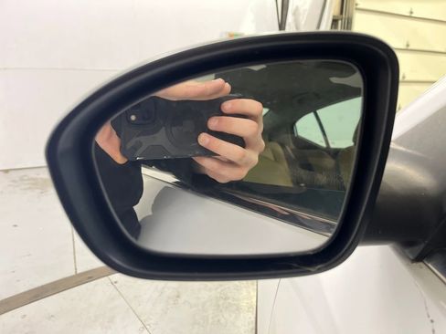 Used 2024 Nissan Sentra SV w/ SV Premium Package image 15