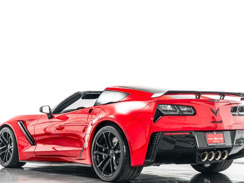 Used 2019 Chevrolet Corvette ZR1 RWD image 32