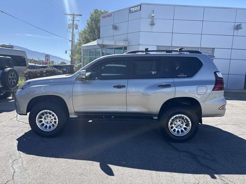 Used 2020 Lexus GX 460 Luxury w/ Luxury Sport Package AWD/4WD image 9