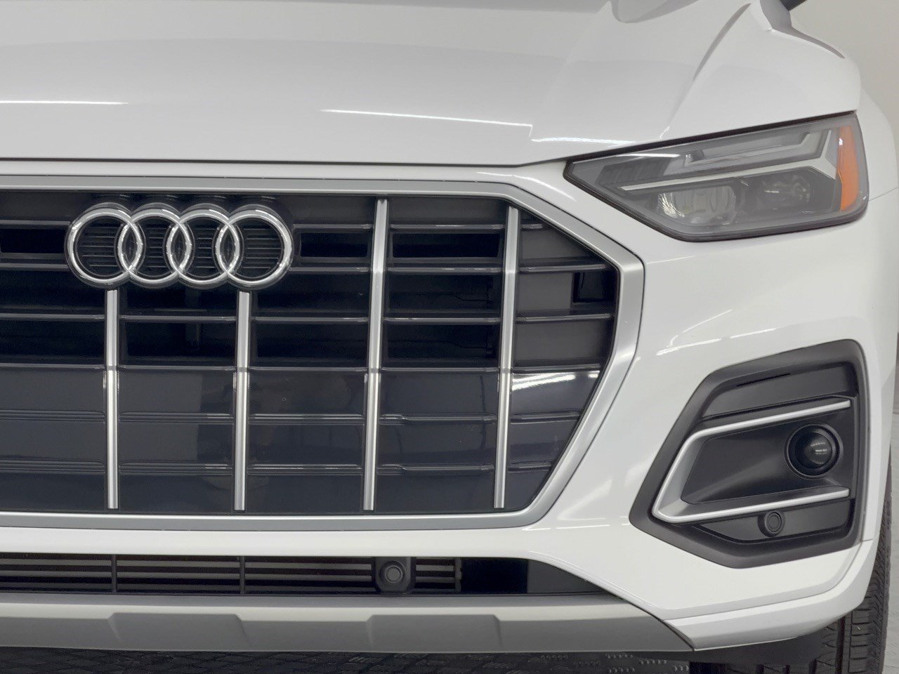 Used 2024 Audi Q5 2.0T Premium w/ Convenience Package AWD/4WD image 12