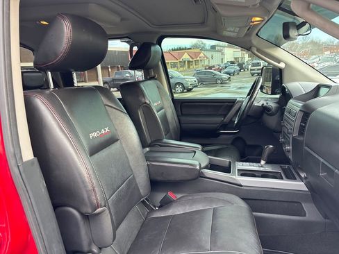 Used 2010 Nissan Titan PRO-4X w/ Pro-4x Leather Pkg image 31