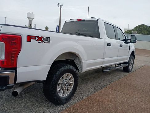 Used 2022 Ford F250 XL w/ STX Appearance Package AWD/4WD image 8