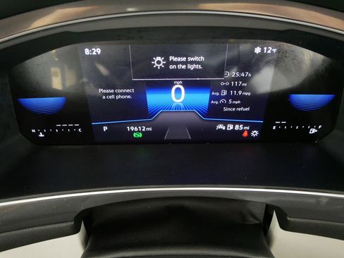 Used 2023 Volkswagen Tiguan SE w/ Panoramic Sunroof Package image 21