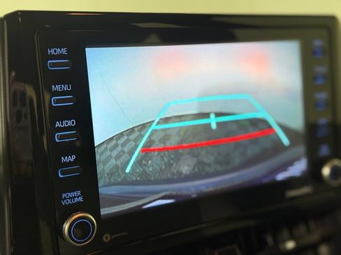 Used 2022 Toyota Corolla LE FWD image 15