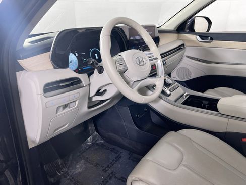 Used 2023 Hyundai Palisade Limited AWD/4WD image 9