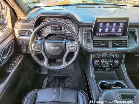 Used 2021 Chevrolet Suburban RST w/ Luxury Package image 16