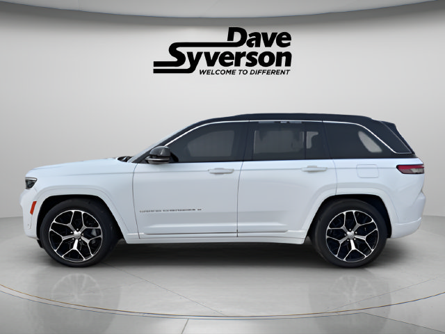 Used 2024 Jeep Grand Cherokee Summit AWD/4WD image 5