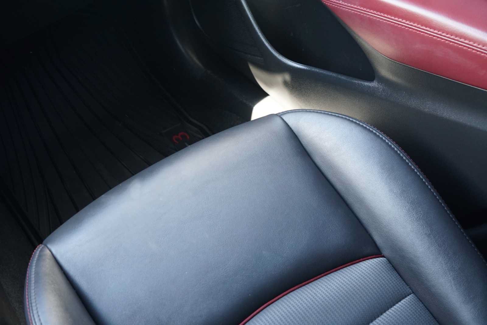 Used 2018 MAZDA CX-3 Touring FWD image 23