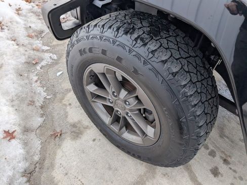 Used 2016 Jeep Wrangler Unlimited Sahara image 7