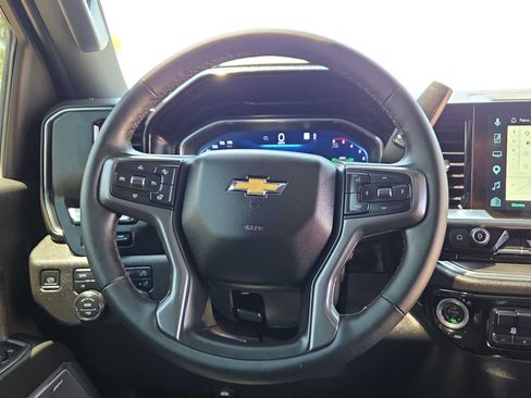 Used 2025 Chevrolet Silverado 2500 High Country w/ Technology Package AWD/4WD image 19