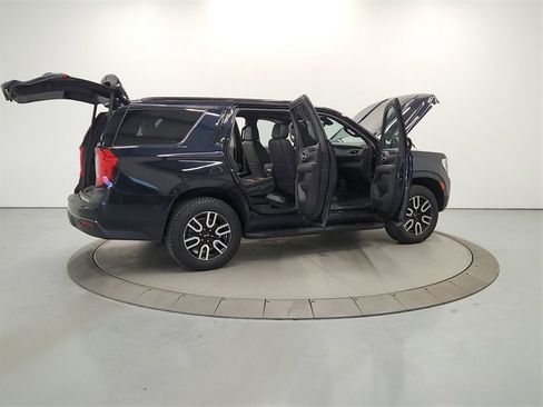 Used 2021 GMC Yukon AT4 image 15