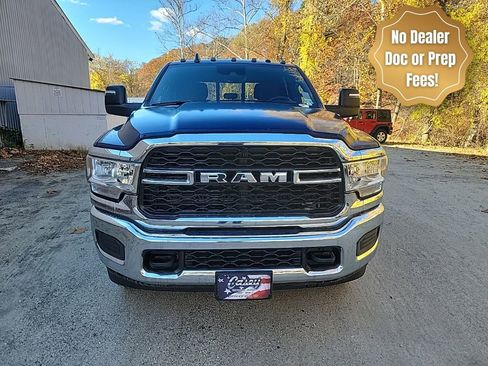 New 2024 RAM 2500 Tradesman w/ Safety Group AWD/4WD image 2