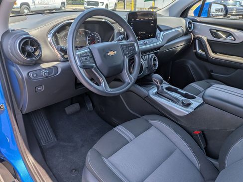 Used 2024 Chevrolet Blazer LT w/ Convenience Package AWD/4WD image 9