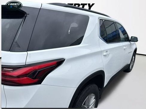 Used 2023 Chevrolet Traverse LT w/ LPO, Floor Liner Package AWD/4WD image 5