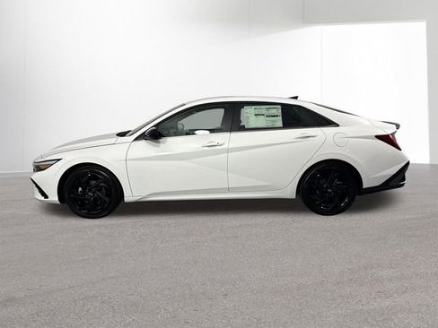 New 2026 Hyundai Elantra SEL Sport Premium FWD image 5