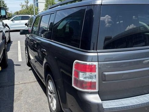 Used 2019 Ford Flex SE FWD image 5