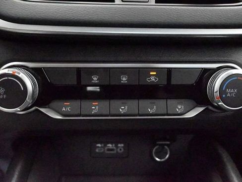 Used 2025 Nissan Altima 2.5 S FWD image 13