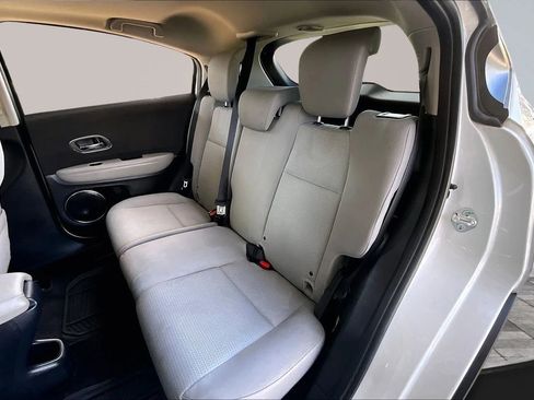 Used 2022 Honda HR-V EX image 19