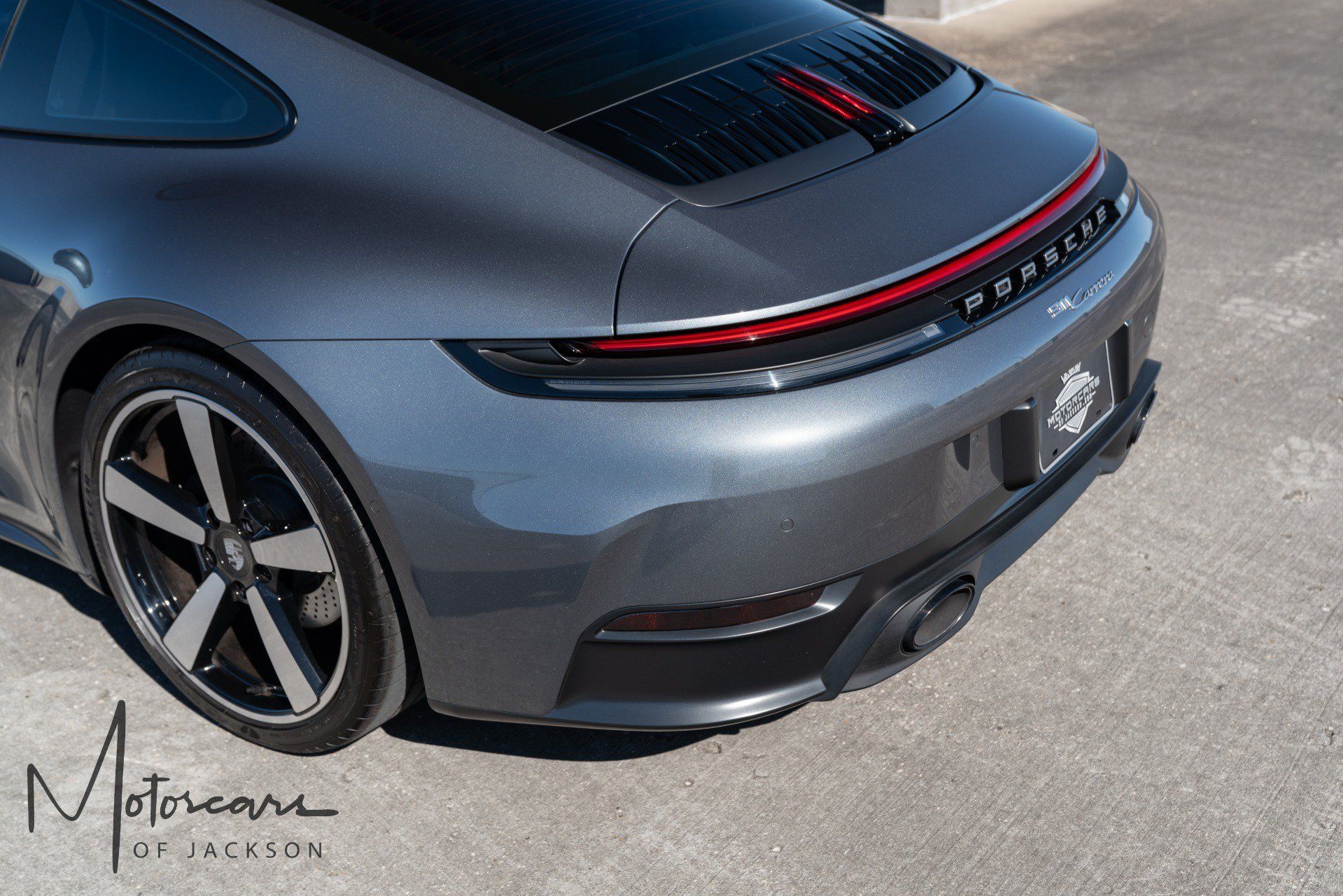 Used 2025 Porsche 911 Carrera RWD image 27