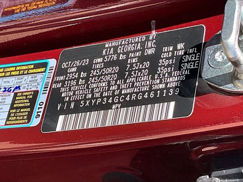 Certified 2024 Kia Telluride EX w/ EX Captain's Chair Package FWD image 18