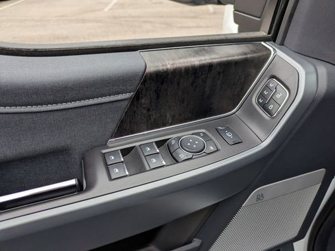 Certified 2024 Ford F350 Lariat w/ Lariat Ultimate Package image 17