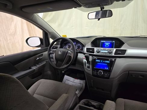 Used 2015 Honda Odyssey EX image 25