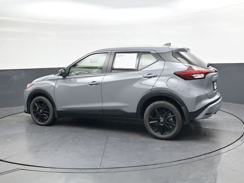 Used 2024 Nissan Kicks SV image 7