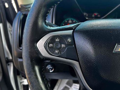Used 2022 Chevrolet Colorado LT w/ Fleet Safety Package image 21