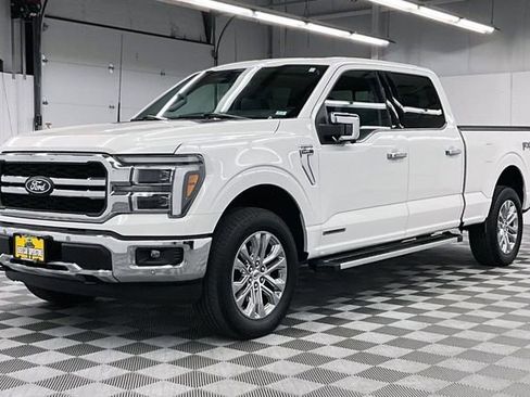 Used 2025 Ford F150 Lariat w/ Equipment Group 502A High AWD/4WD image 13