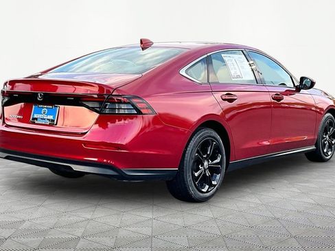 Used 2023 Honda Accord EX image 6