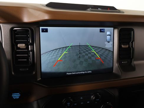 Used 2024 Ford Bronco Outer Banks image 6