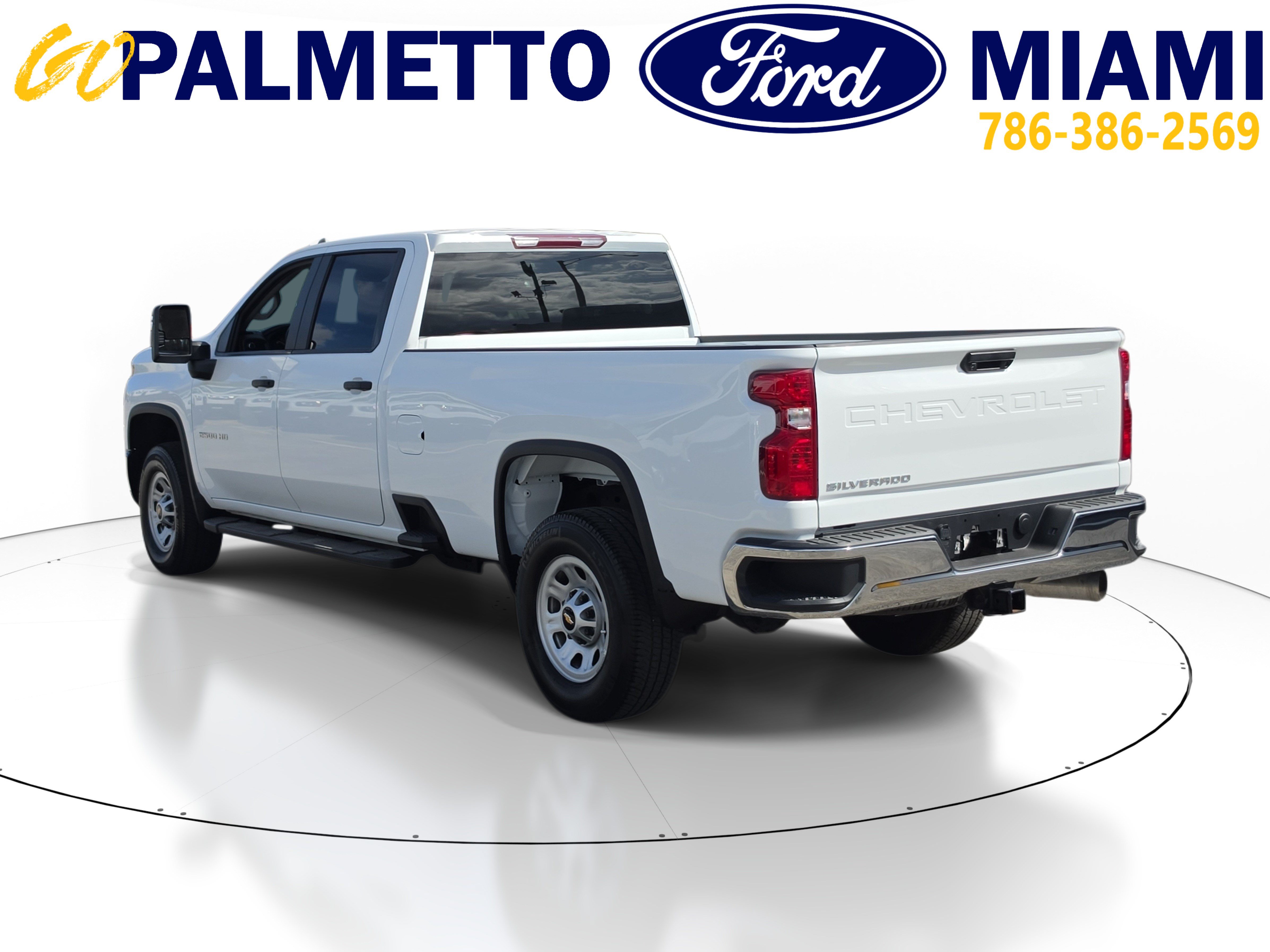 Used 2025 Chevrolet Silverado 2500 W/T AWD/4WD image 4