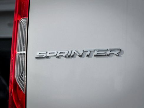 Used 2026 Mercedes-Benz Sprinter 2500 image 9