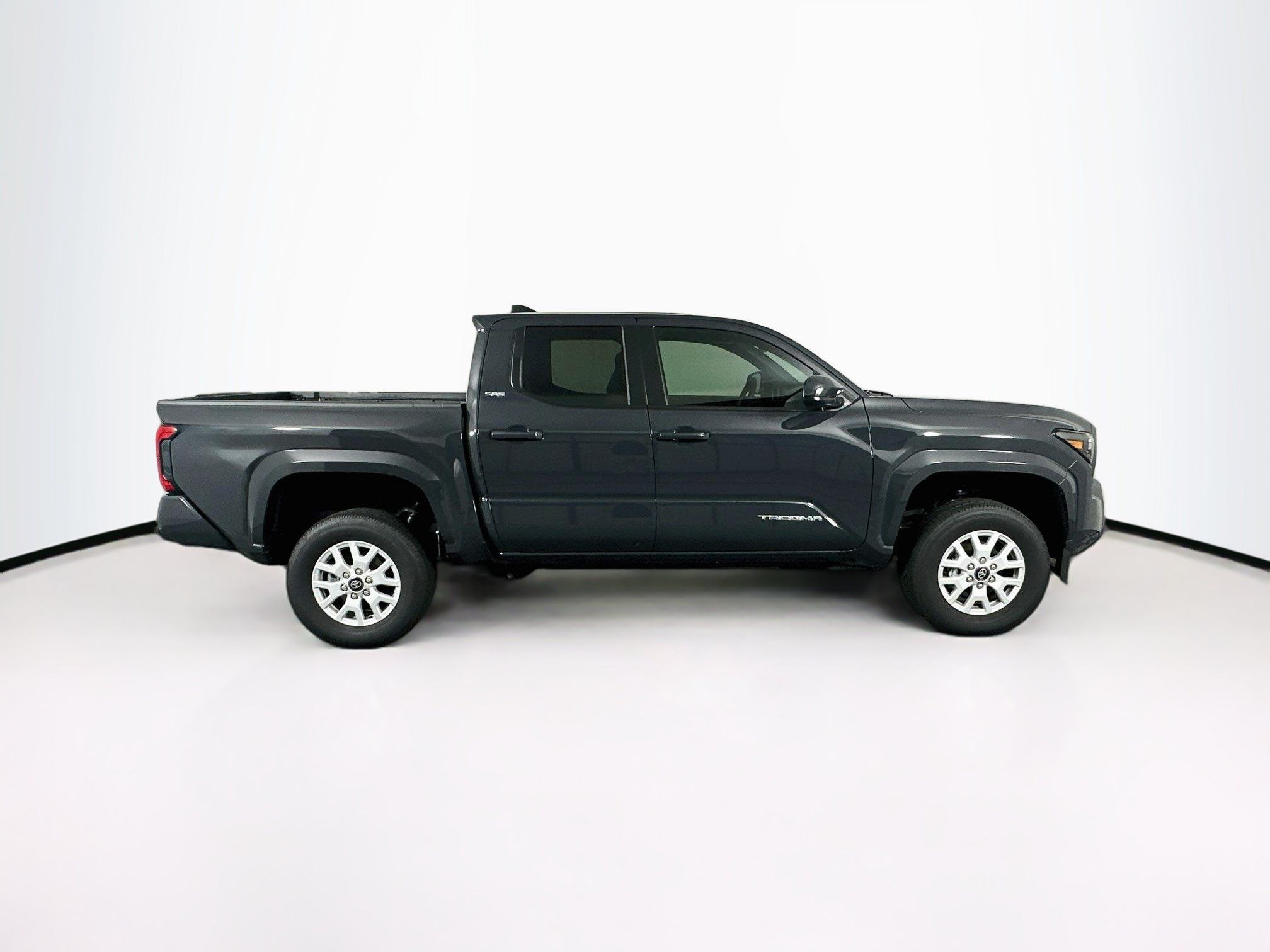 Used 2026 Toyota Tacoma SR5 RWD image 10