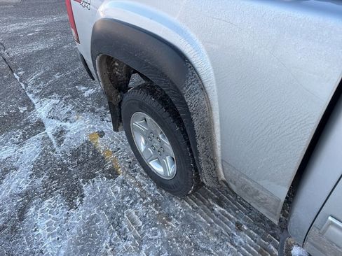 Used 2010 GMC Sierra 1500 SLE w/ Power Pack Plus image 5